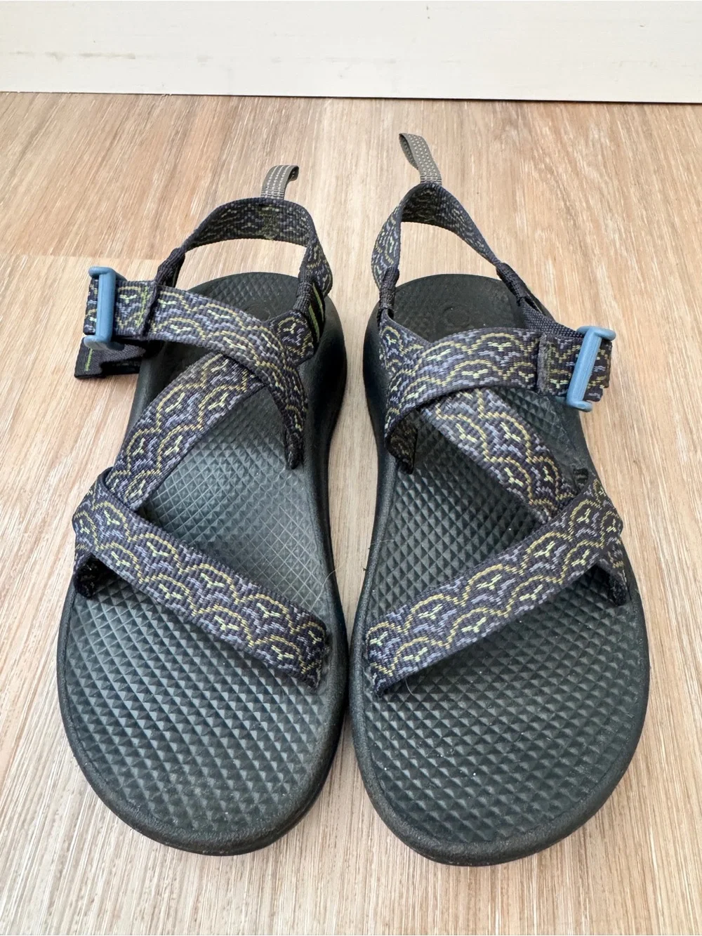Chaco Z/1 Classic Youth Size 3 Black Green Strappy Hiking Sport Sandals kids
